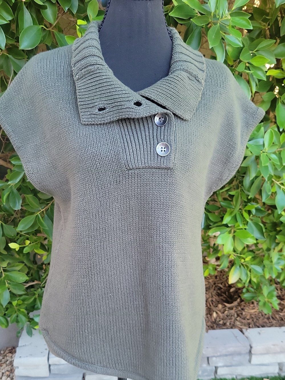 BCBGeneration Button Mock Neck Knit Short Sleeve Sweater Green Muted - Picture 7 of 14
